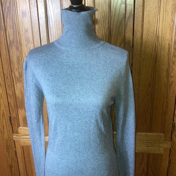 Saks Fifth Ave silk/cashmere turtleneck - Picture 3 of 7